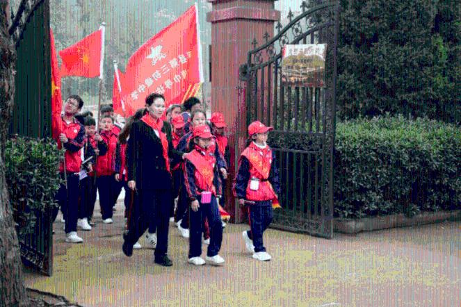 推行“一培三送”新模式!市南区助力培训人员提技能再就业