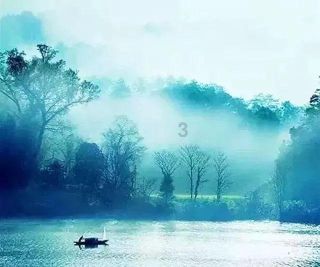 梅根优雅穿黑色吊带裙,与哈里亲昵出席电影首映式,牵手超恩爱